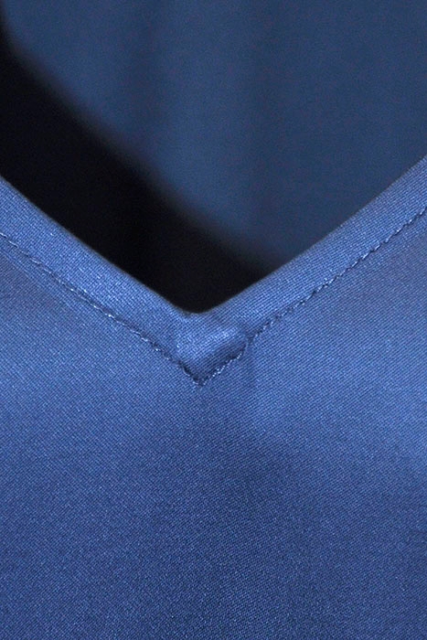 VISCOSE V-NECK TOP BLUE 3