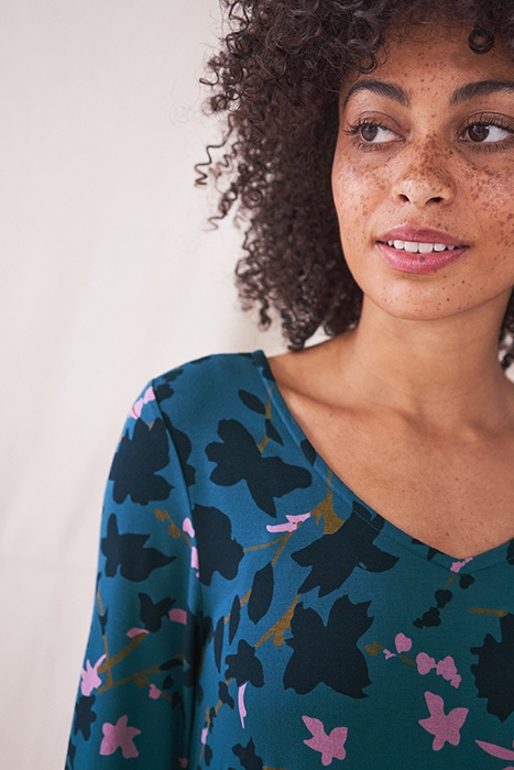 TESS ECO VERO JERSEY DRESS BLUE MULTI 4