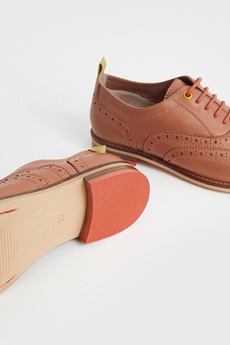 THISTLE LACE UP BROGUE  PINK 4
