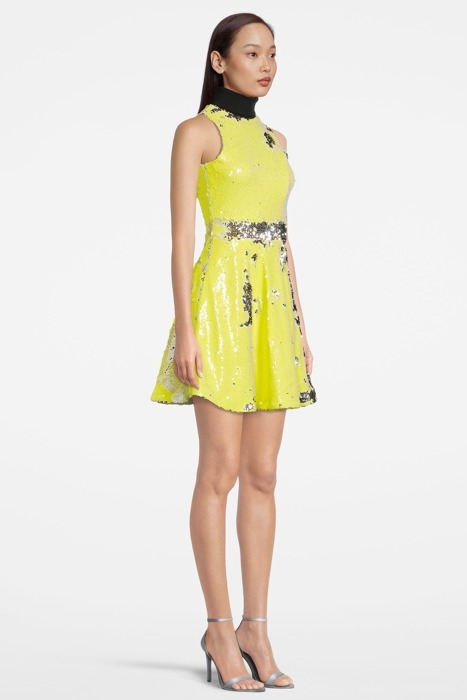 WOMEN'S SHORT SLEEVELESS SEQUIN DRESS WITH VELVET COLLAR YEL 3