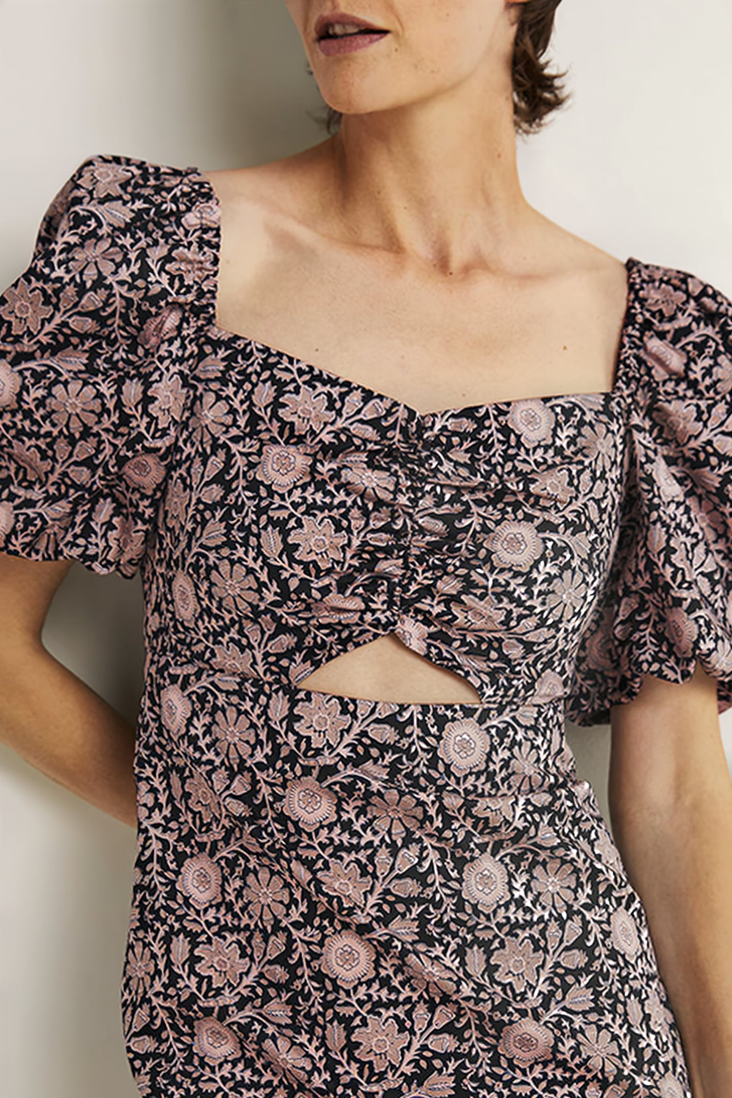 CUT OUT DETAIL MINI DRESS BLK 3