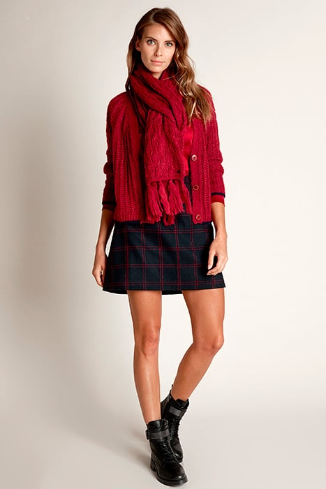 V-NECK FANCY BTN RGL CARDI LS RED 4