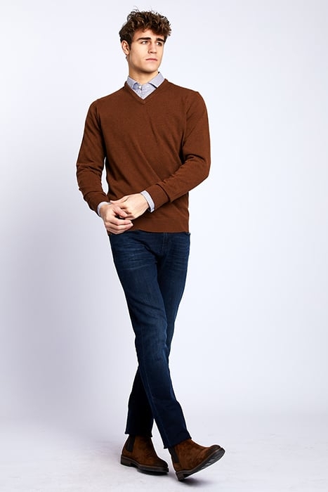 LBW BSC V-NECK NF SWT BROWN 4