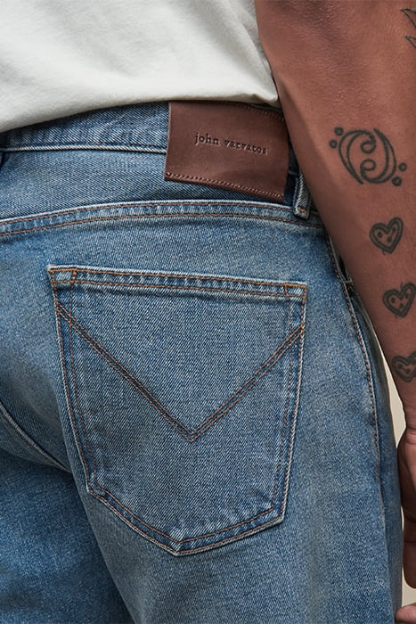 J701 - REGULAR FIT - DAMON WASH AGED BLUE 6