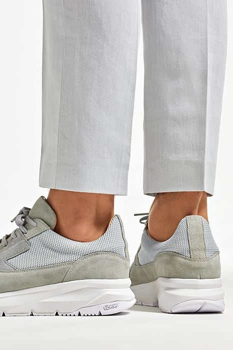 LIGHT GREY RUNNER SNEAKER 4