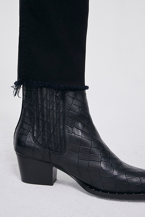 BLACK RECYCLED COTTON HIGH-WAIST STRAIGHT JEANS 7