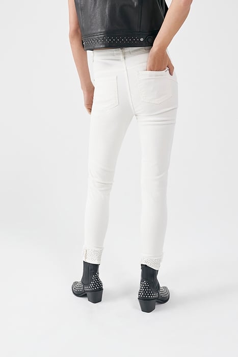 WHITE STUDDED CUFF SCULPT UP HIGH-WAIST SLIM JEANS 2