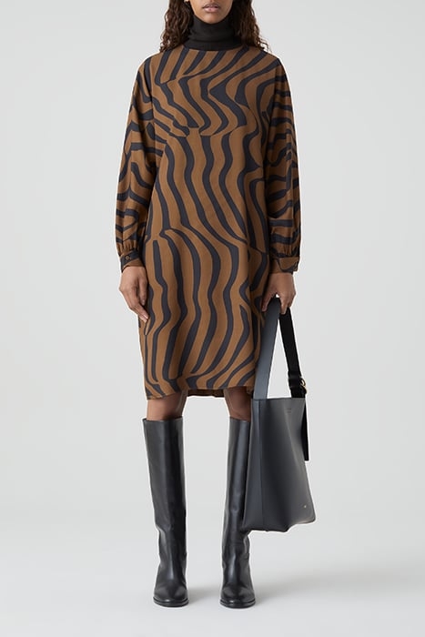 SHIFT SHAPE DRESSES GOLDEN WOOD 1