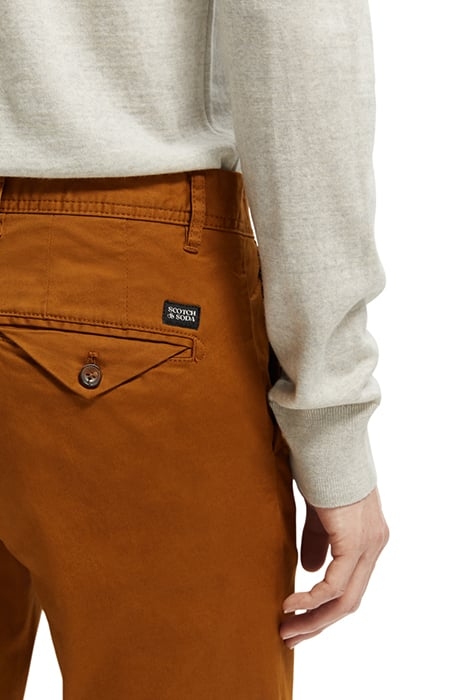 ESSENTIALS - STUART REGULAR SL WALNUT 6