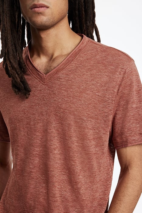 WOOSTER REGULAR FIT SS VNECK WITH MELANG TOMATO 3