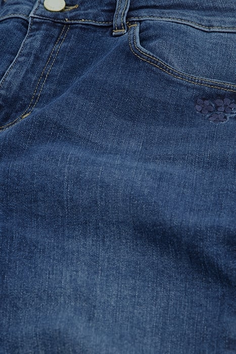 EVA SLIM SPLIT MEDIUM WASH 4