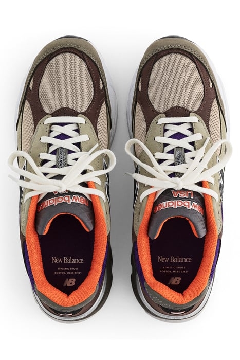 M990BT3 SNEAKERS IN BROWN / GREY 3