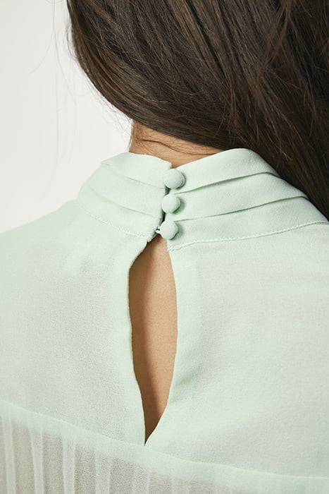 PENELOPE GATHERED DETAIL TOP PISTACHIO 7