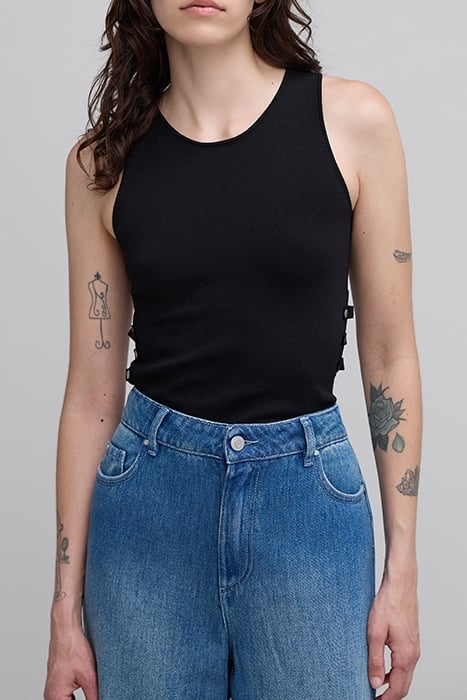 SLEEVELESS BLACK OPEN TOP WITH STUDS ON THE SIDE 1