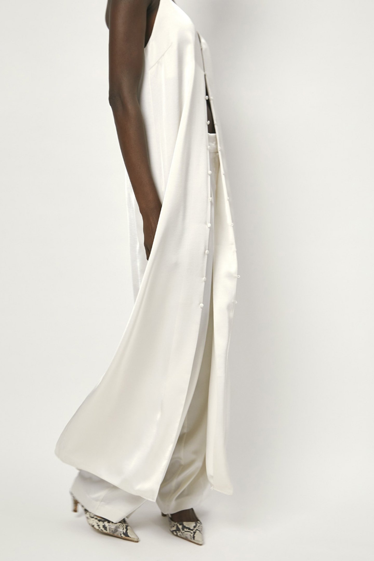 LOAN SATIN DRESS BUTTER CREAM 5