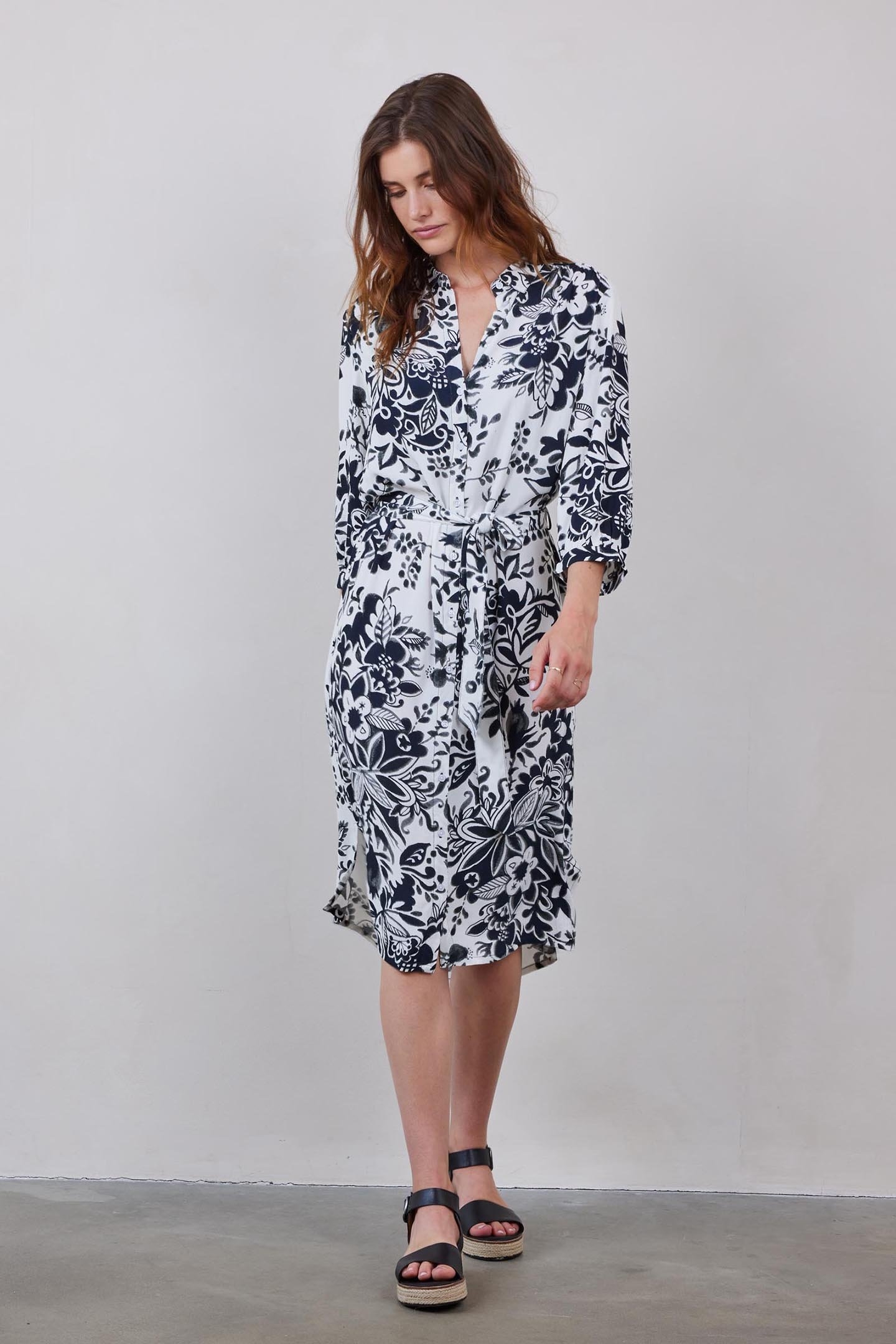 LONGER TUNIC WONDERFUL, 3/4 SLEEVE OFFWHITE WITH BLACK CENTE 1