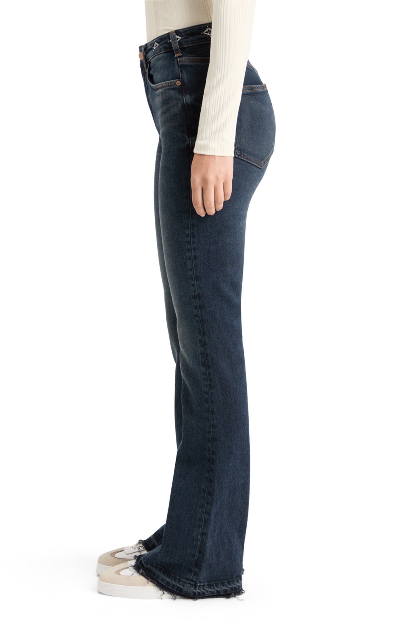 THE CHARM FLARED JEANS WITH EMBROIDERY DETAILS - ROAD TRIP R 7