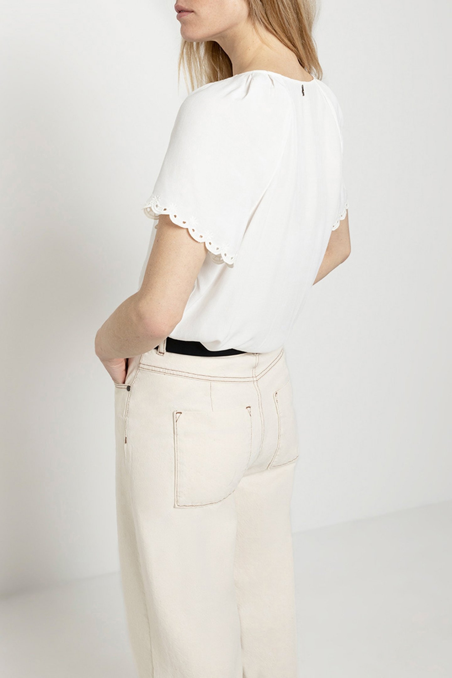 CALM_ ECRU TOP WITH EMBROIDERED SLEEVES OFF-WHITE 2