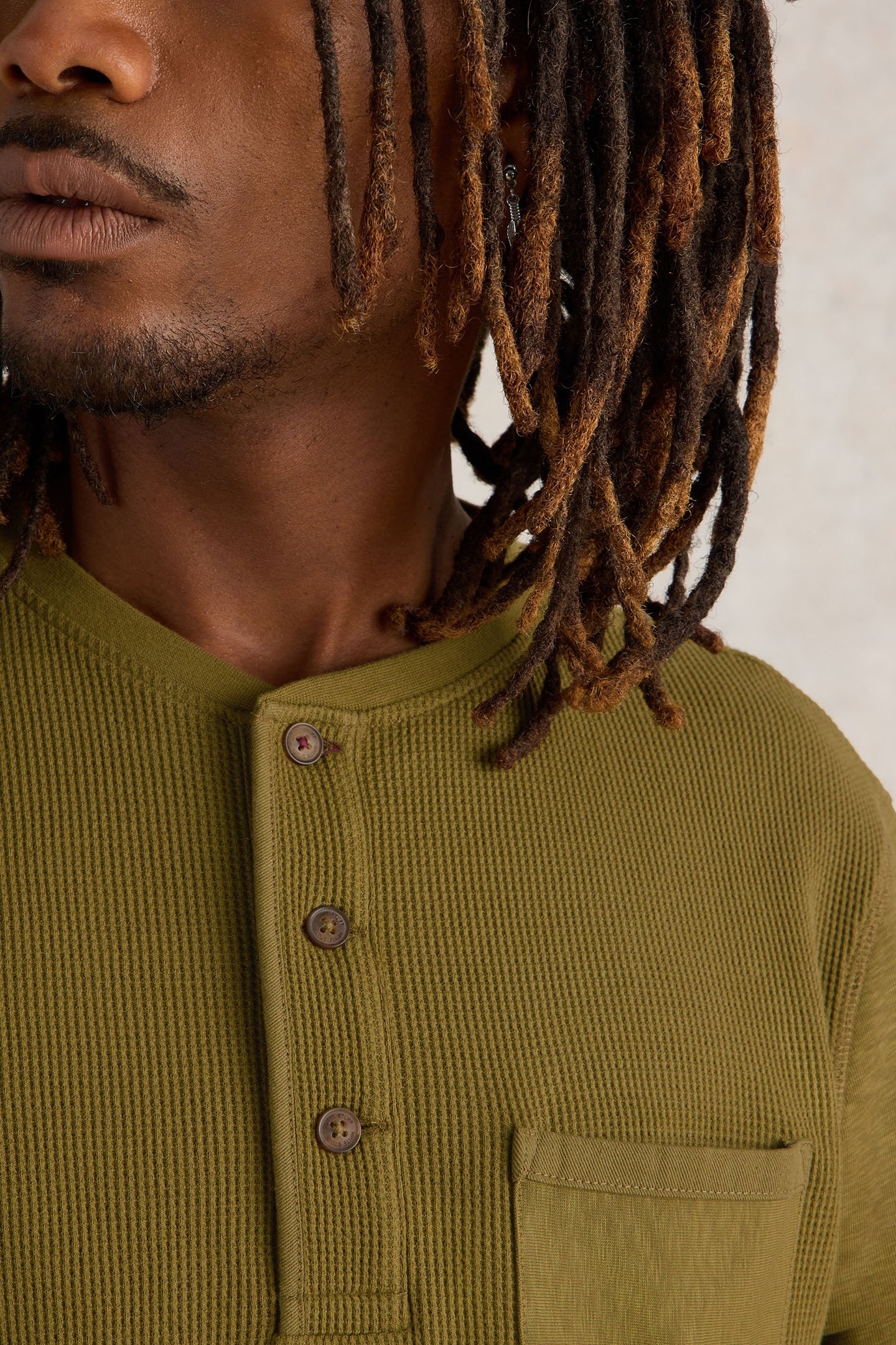 ANDOVER LS HENLEY KHAKI GREEN 5