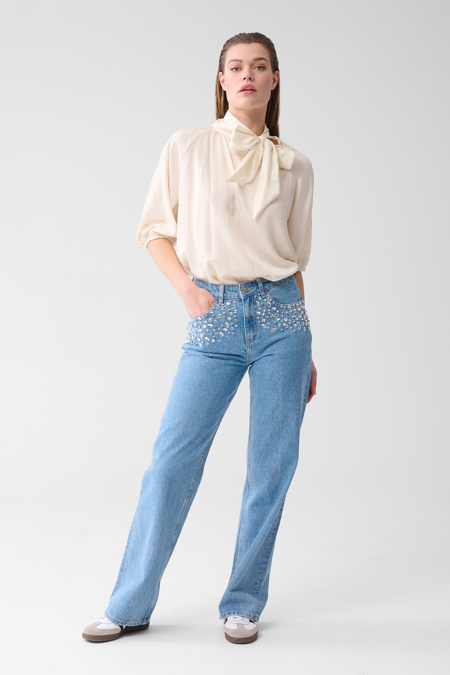 LA-SBSHINE BOW BLOUSE OFFWHITE 2