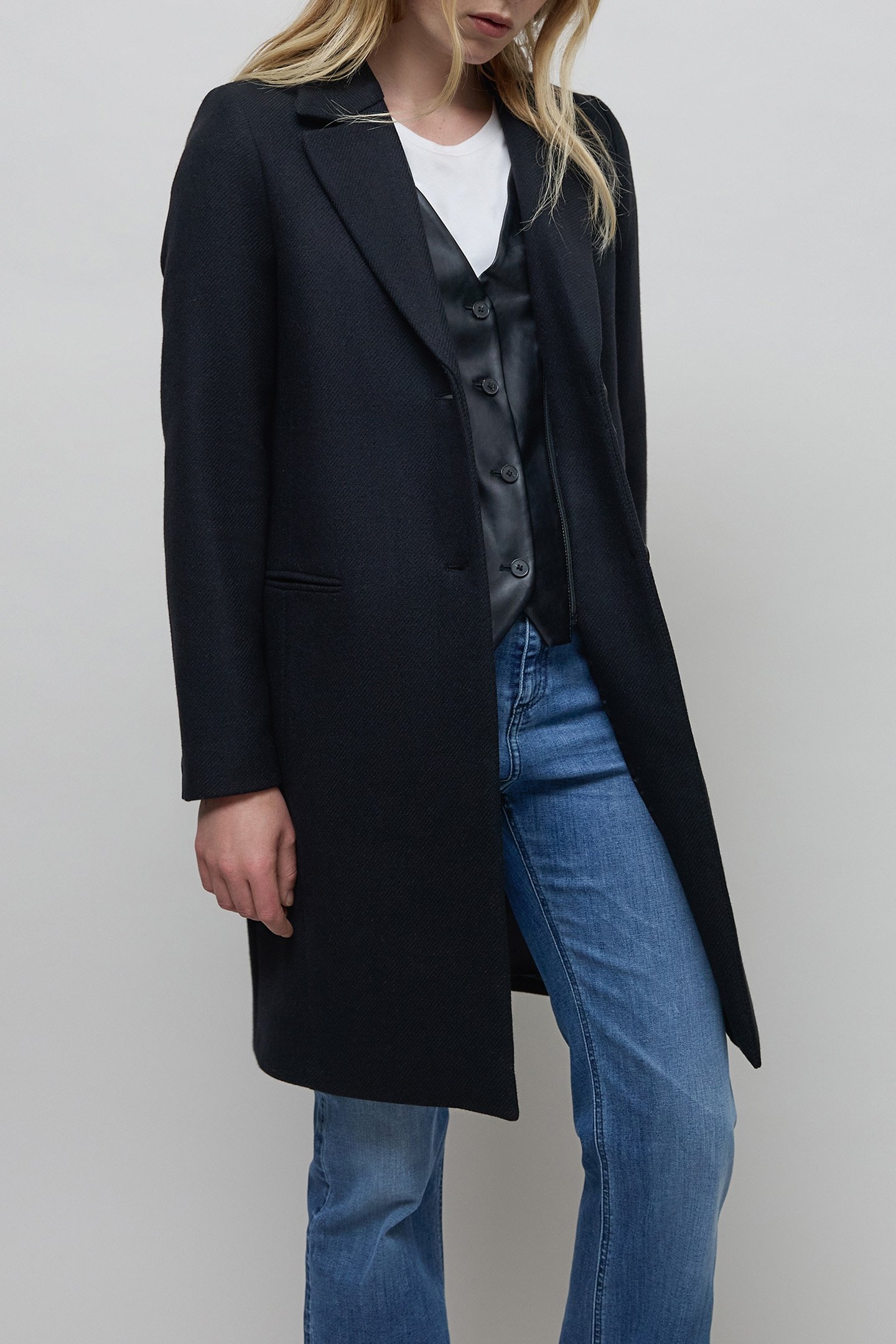 STRAIGHT BLACK COAT WITH ROCK VEST TRIM 4
