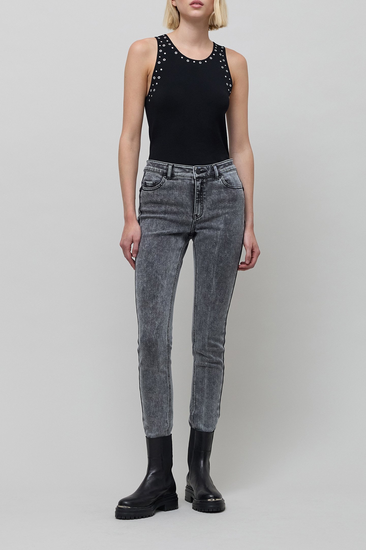 SLIM BLACK SCULPT UP JEANS 3