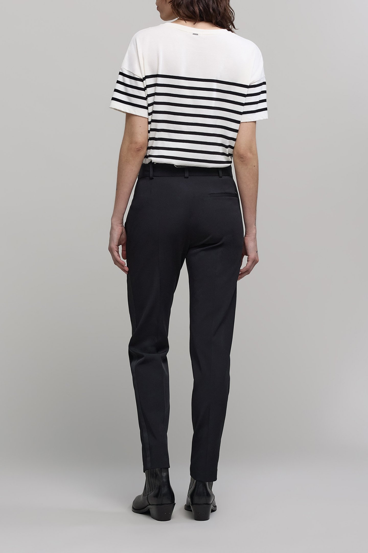 BLACK STRAIGHT-LEG PANTS 4