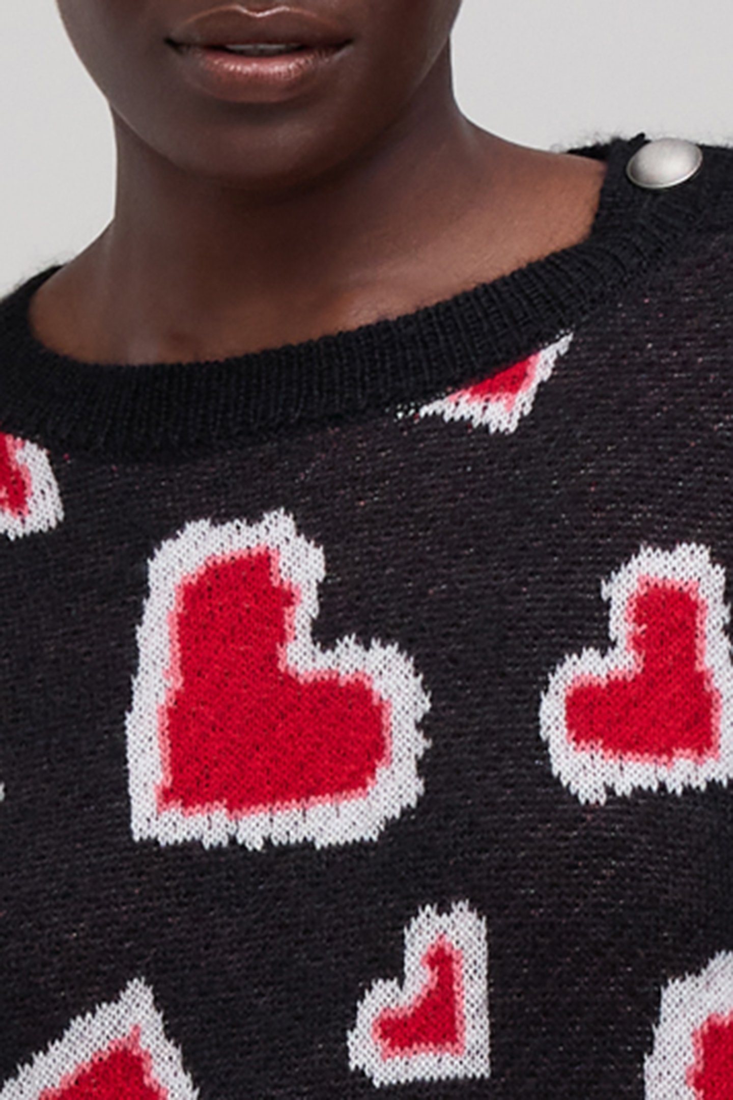 BLACK HEART JACQUARD SWEATER 5