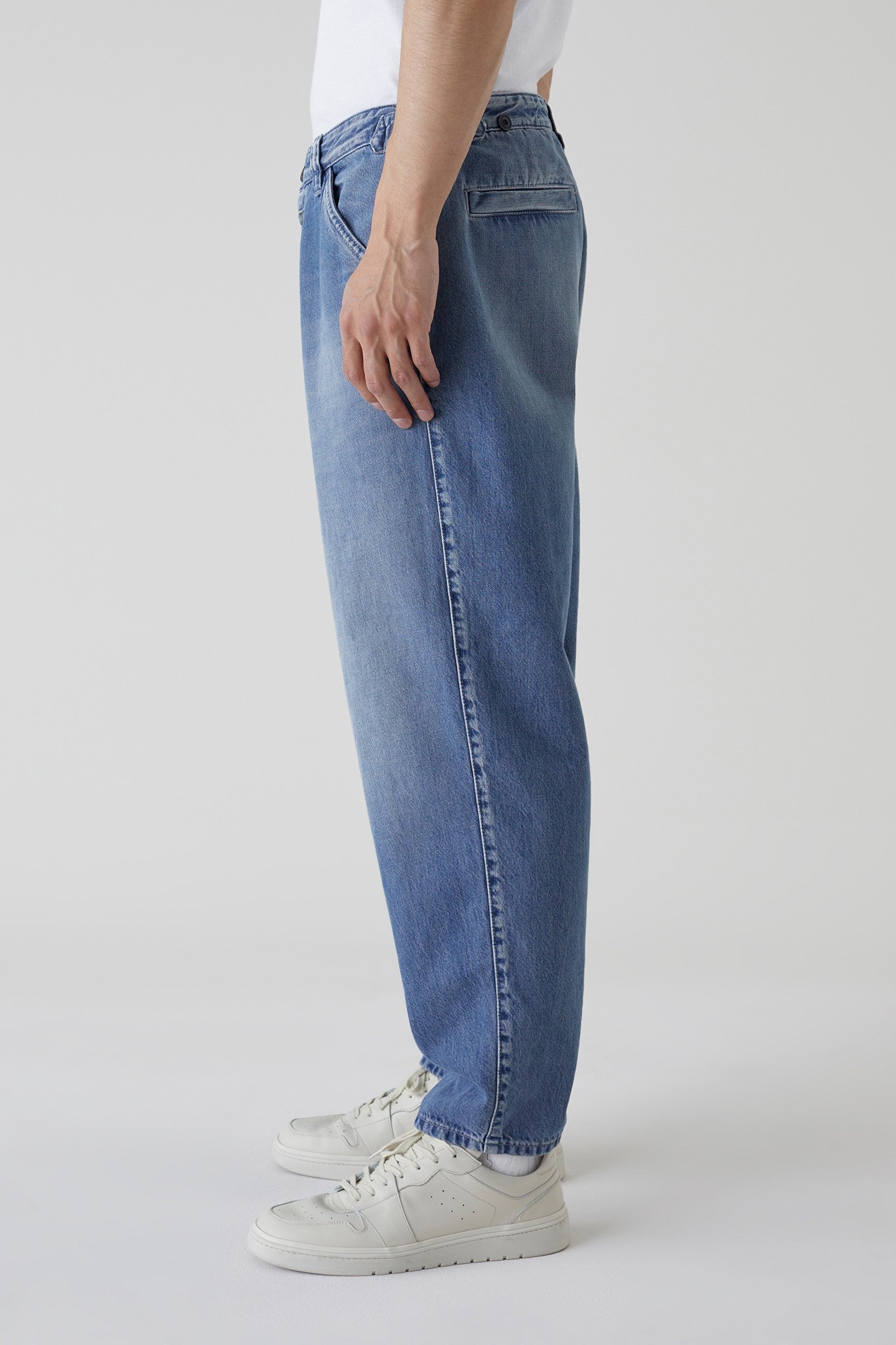 DOVER TAPERED JEANS MID BLUE 5