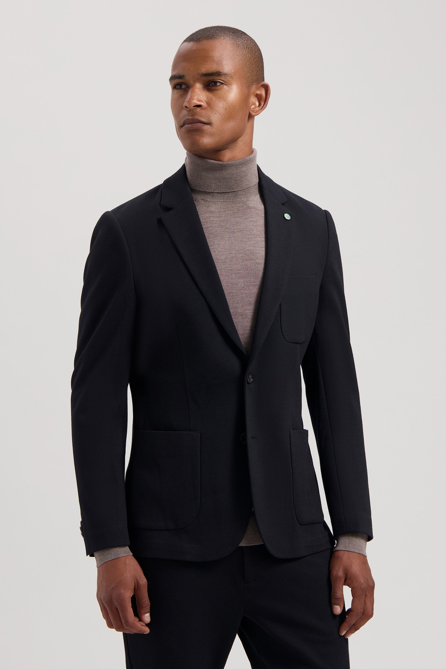 DS_PIKE BLAZER BLACK 1