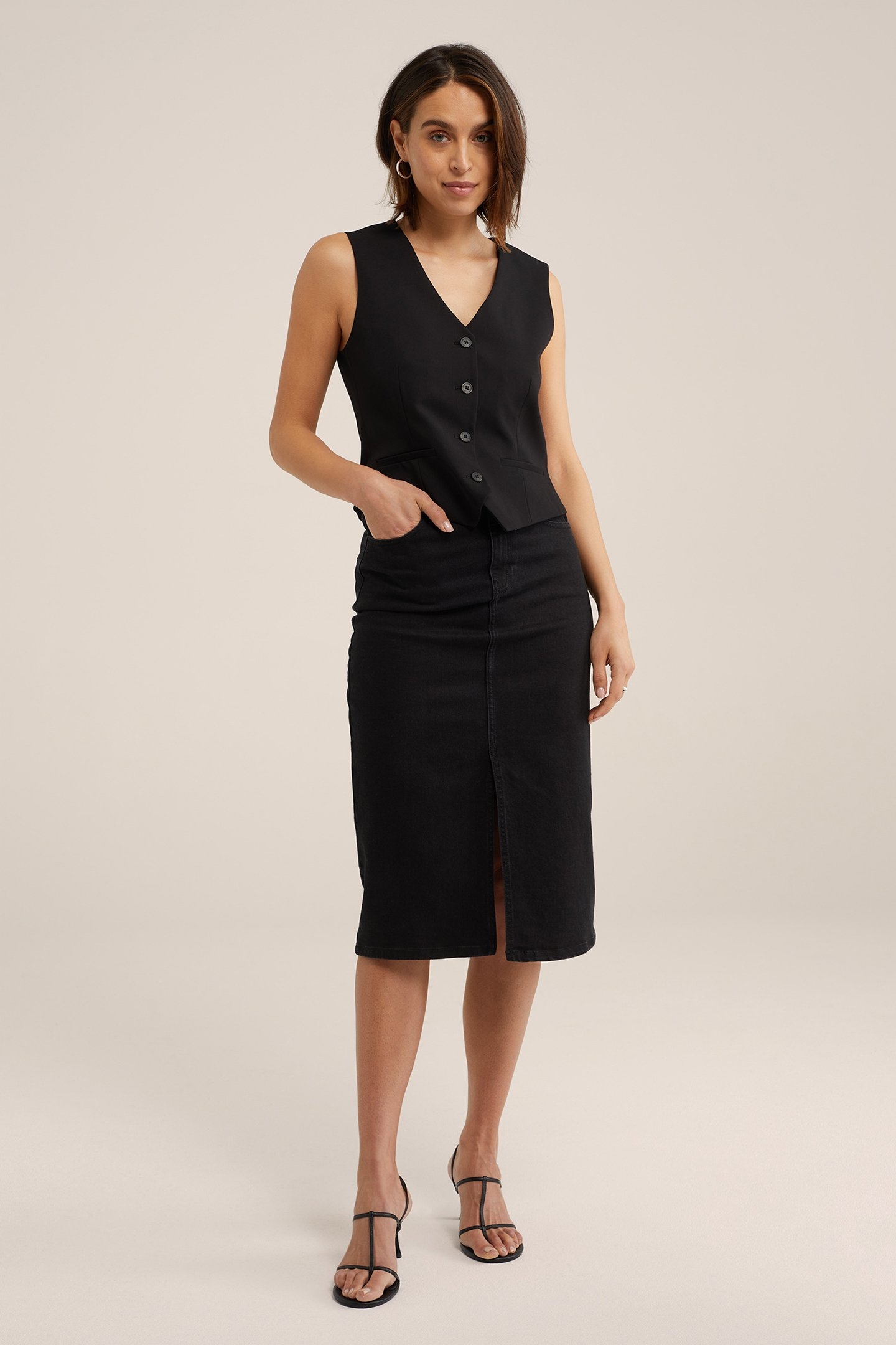 SKIRT MEDIUM LENGTH BLACK 3