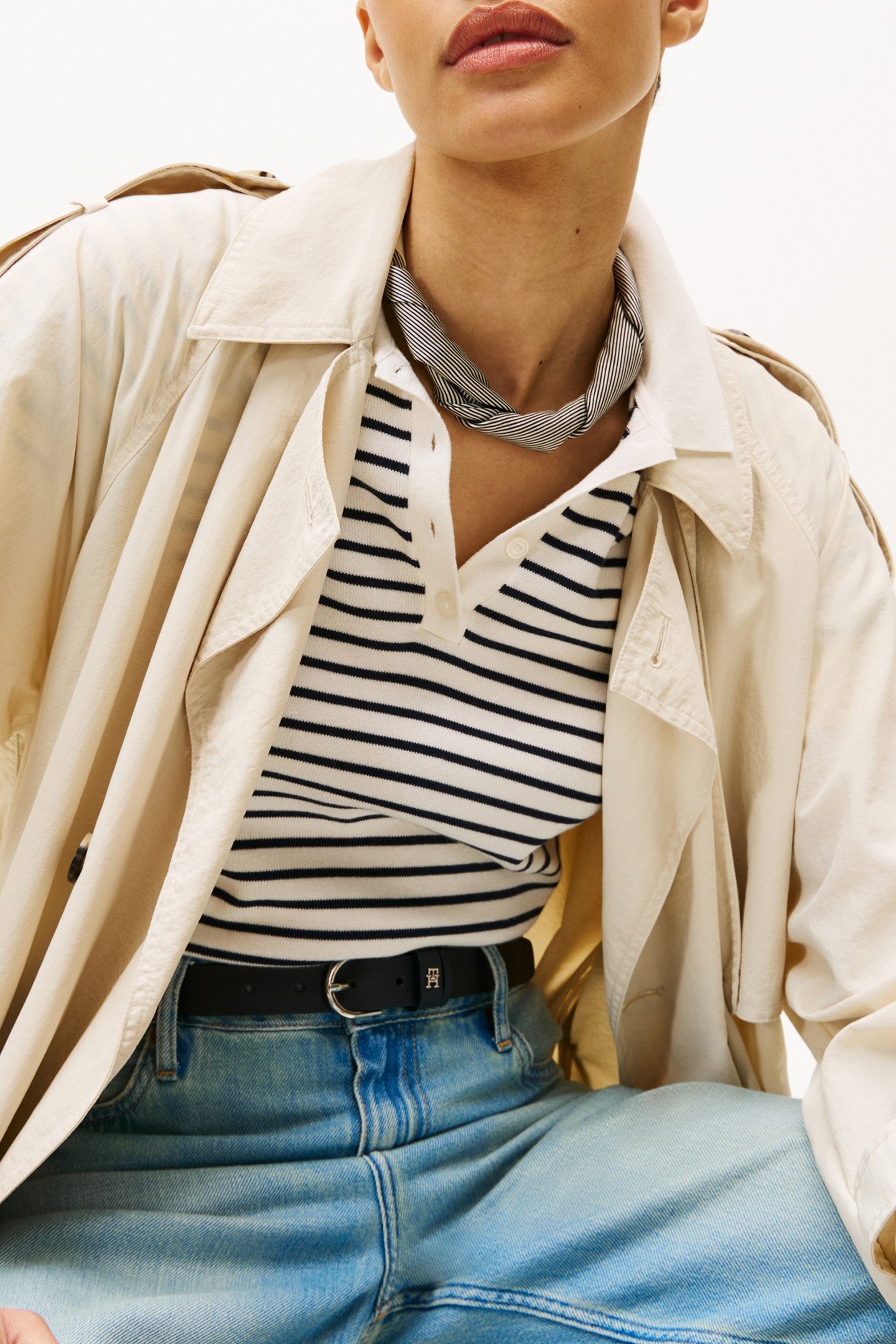 TH ELEVATED FLAG SILK SQUARE CLASSIC BLUE 2