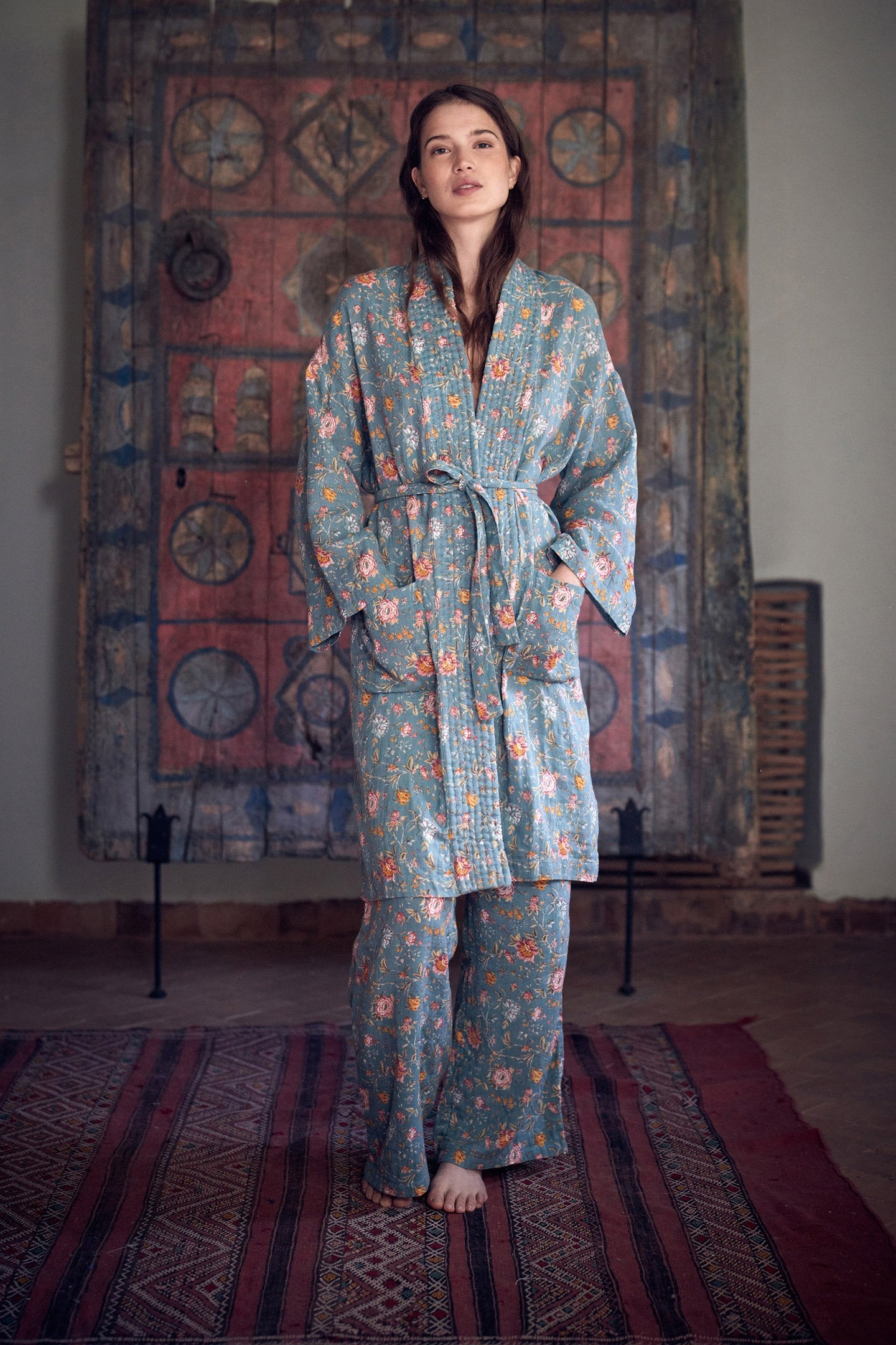 KIMONO YOKA BLUE ROSA DAMASCENA 1