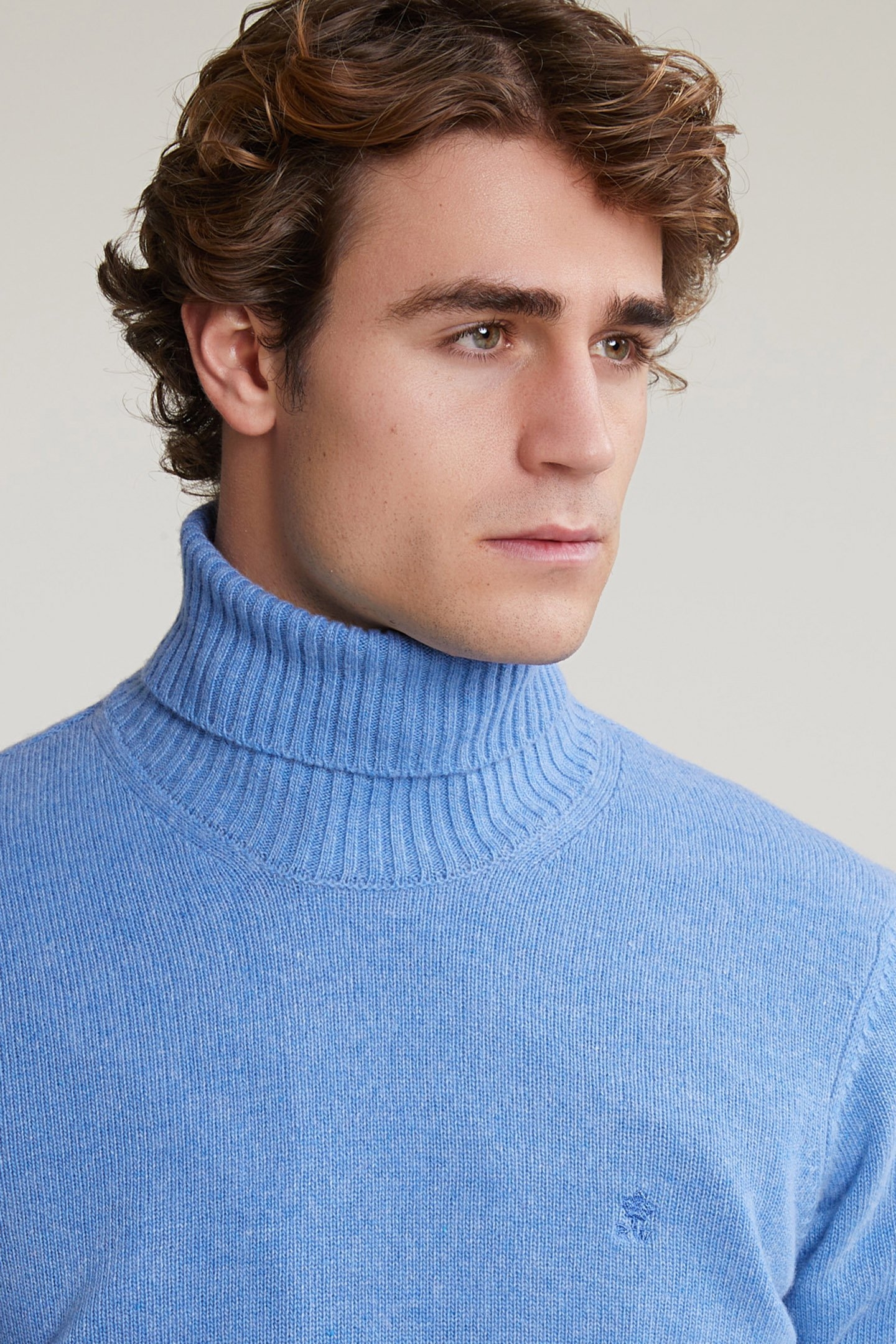 LOOSE FIT WOOL-CASHMERE ROLL NECK SWEATER SKY MIX 4