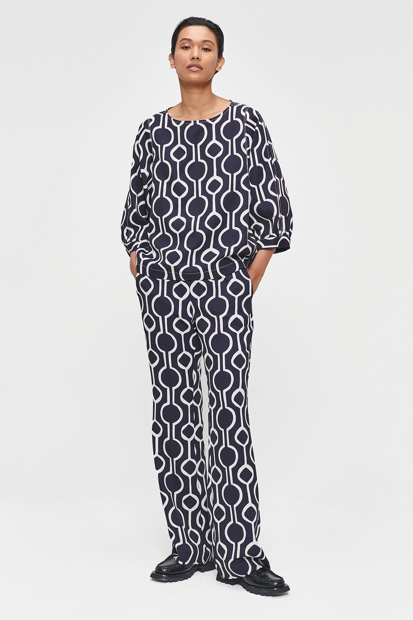 IT PRINT LOOSE FIT TOP INK BLUE 3