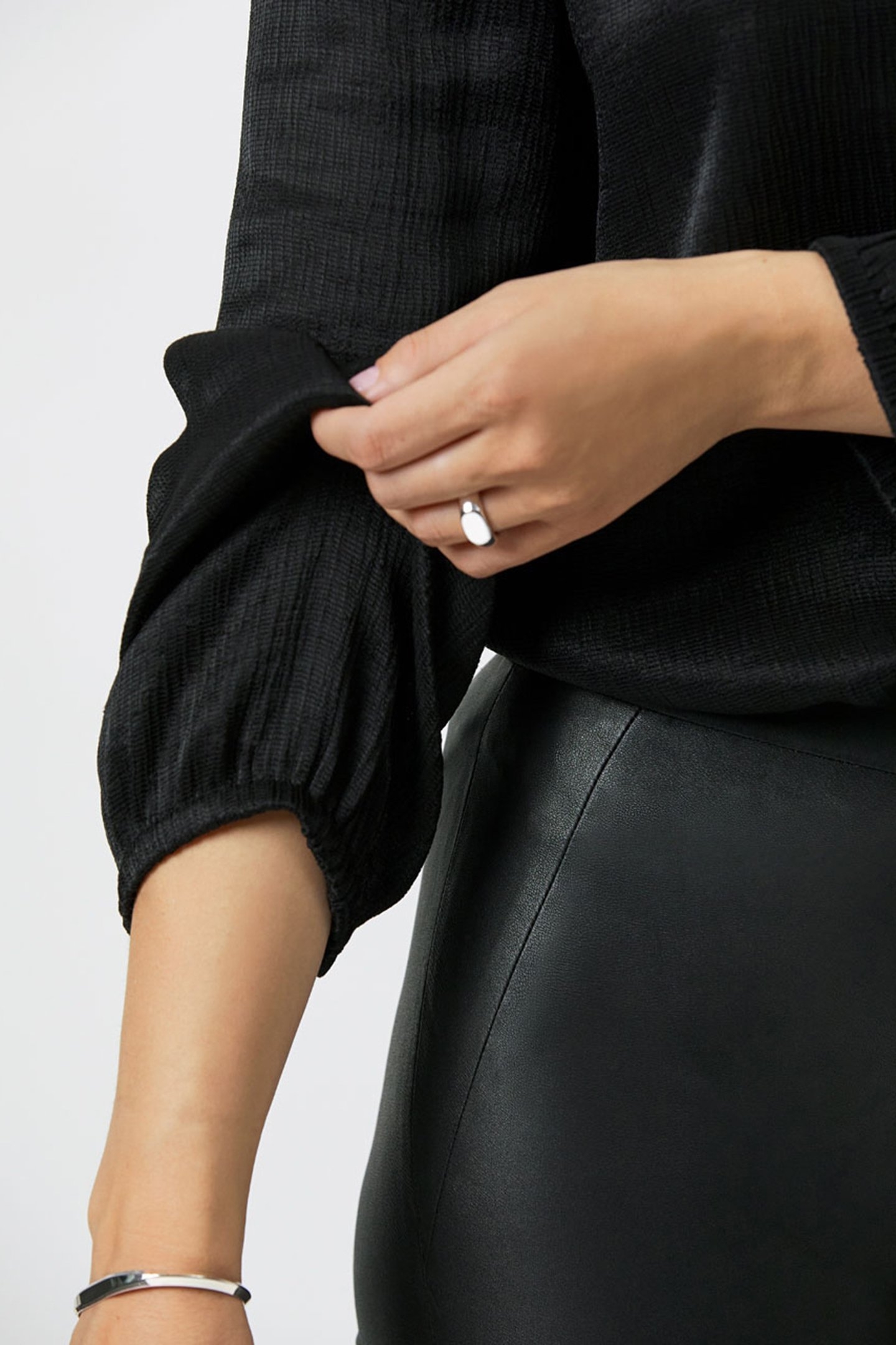 TEMPERLY TOP RAVEN 6