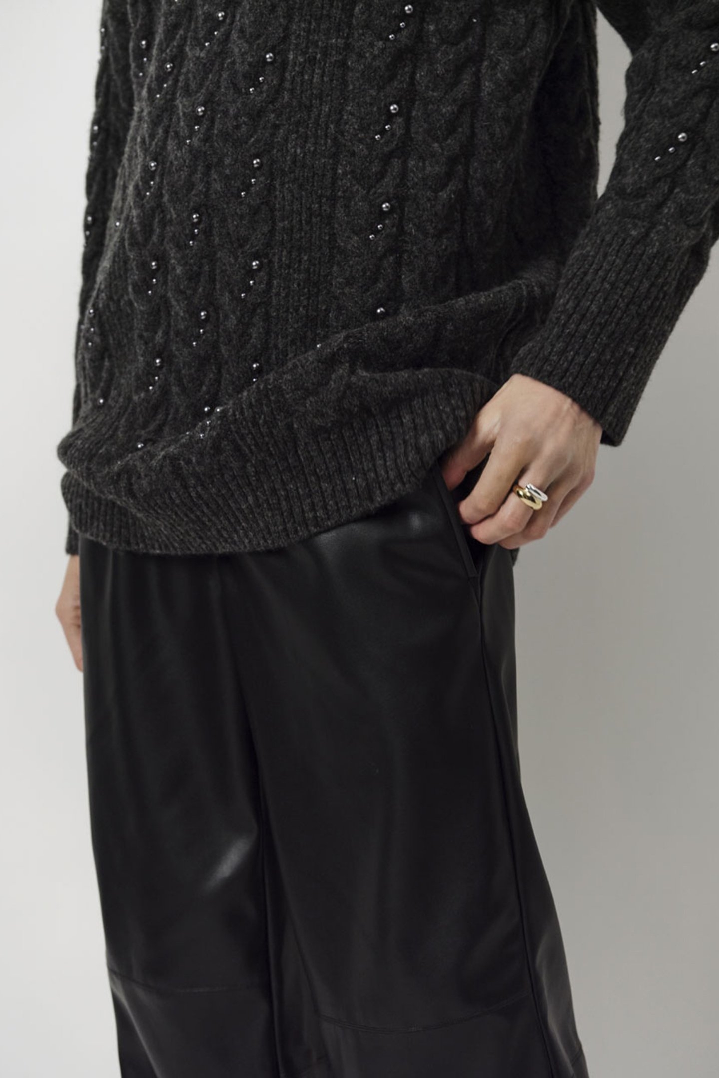 CROFT PEARL SWEATER GRAPHITE 7