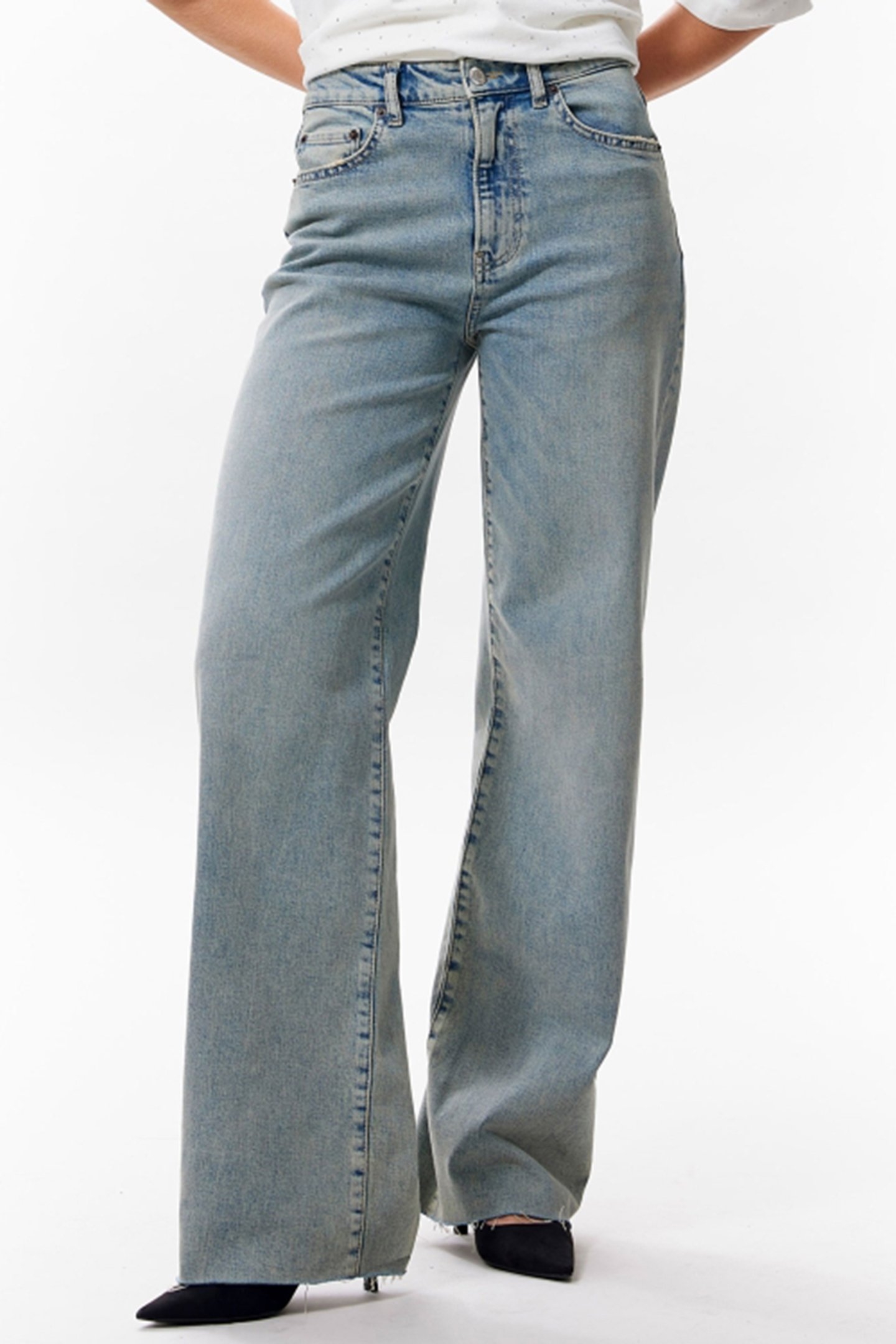 LOOSE FIT JEANS TINTED TINTED BLUE 1