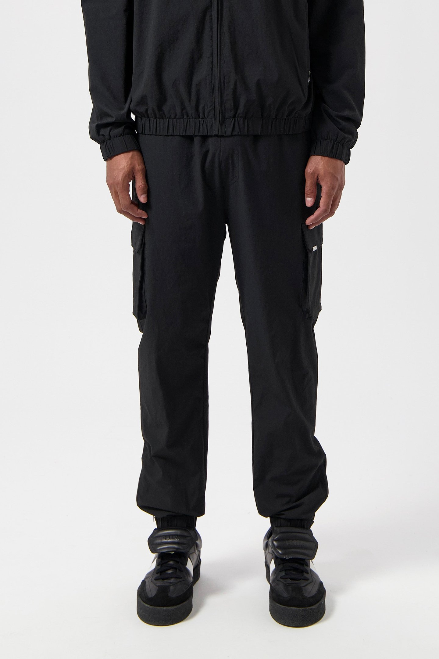 TECH CUFFED CARGO PANTS JET BLACK 1
