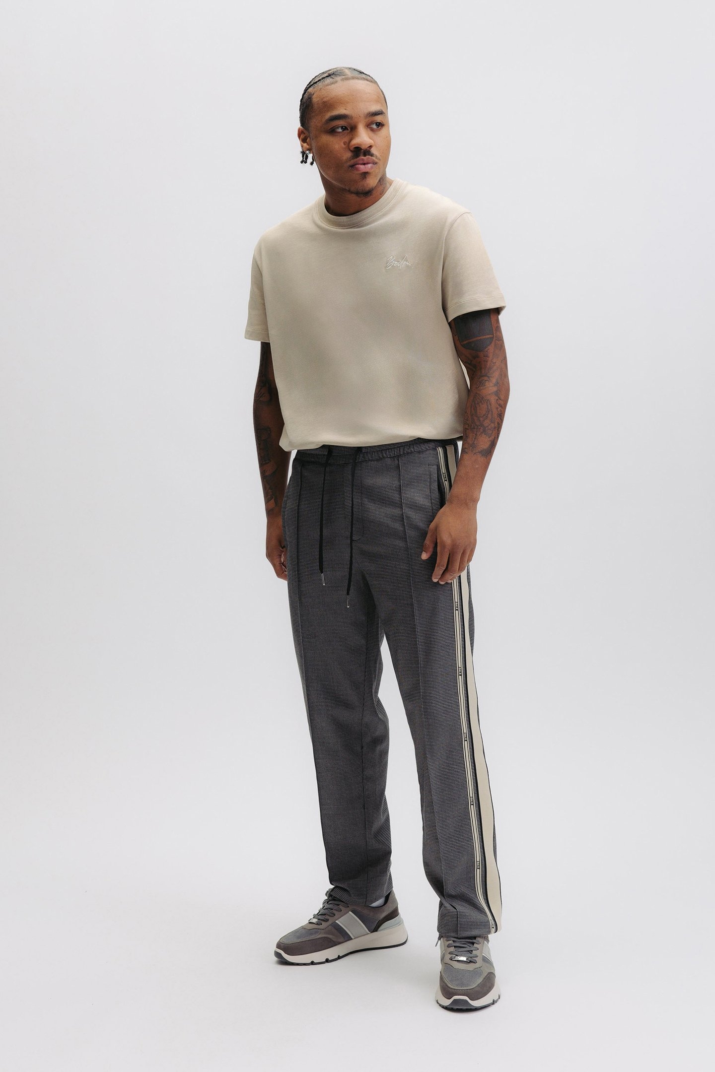 TAPE SCRIPT T-SHIRT FEATHER BEIGE 6