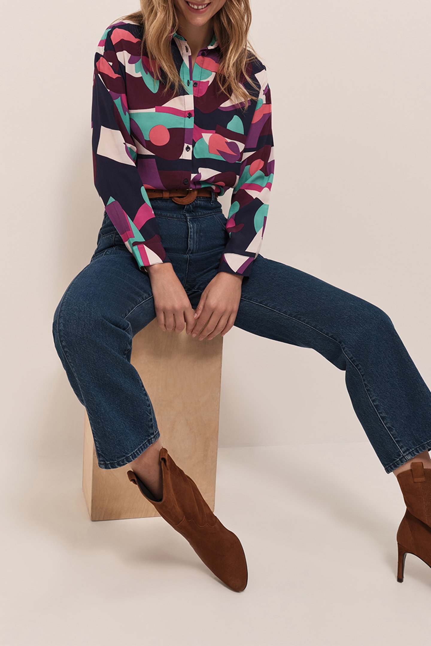 CYLIA - NAVY BLUE SHIRT WITH ABSTRACT PRINT 3