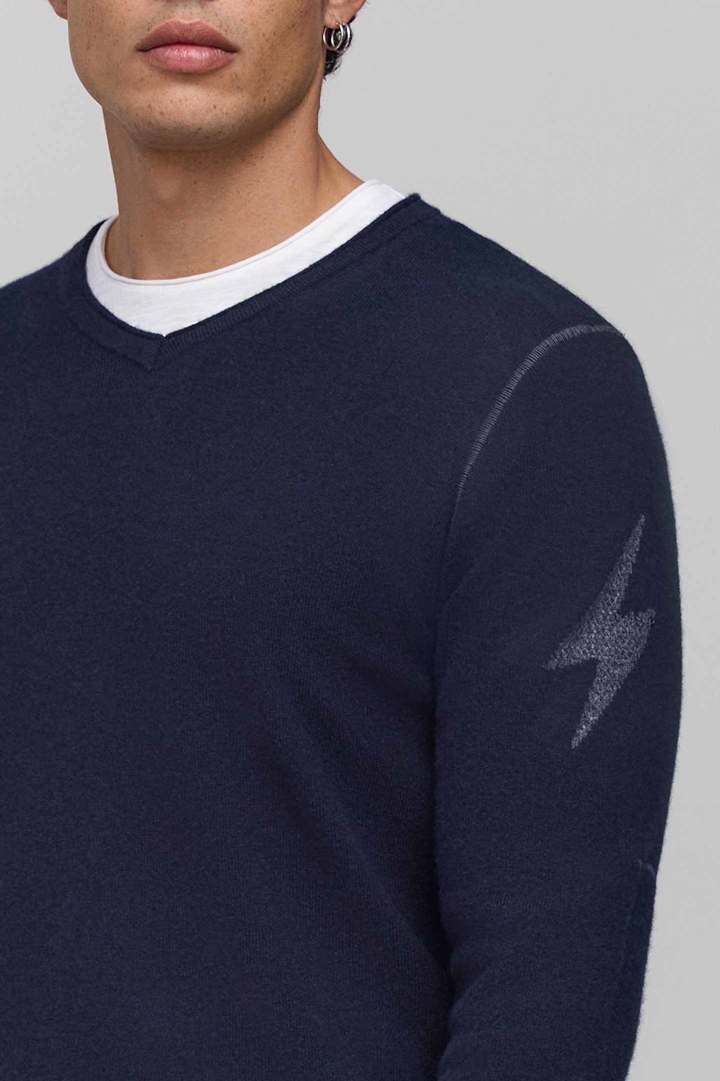 NAVY PURE CASHMERE V_NECK SWEATER 4