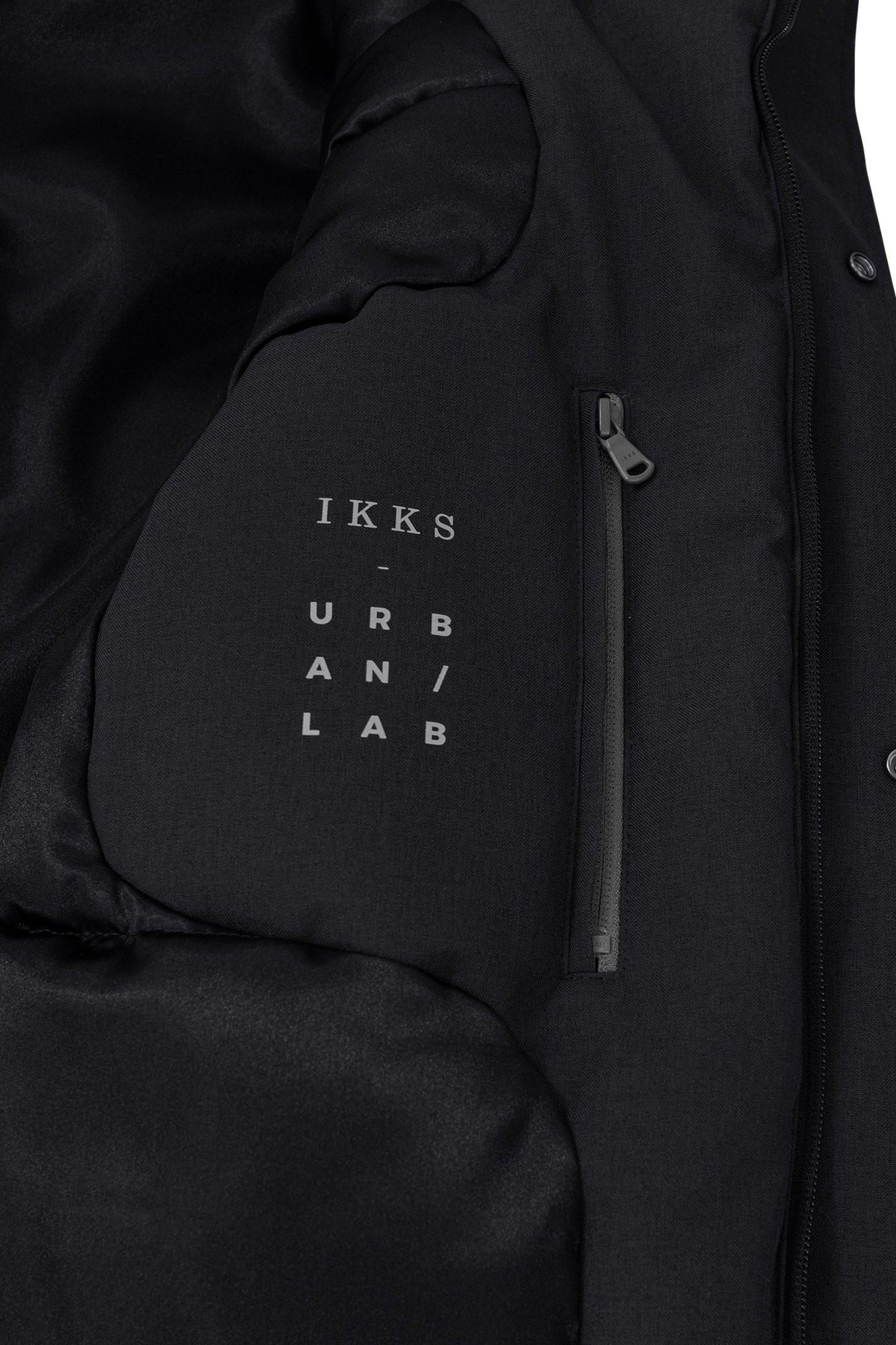 BLACK NYLON WATERPROOF BREATHABLE PADDED JACKET 8