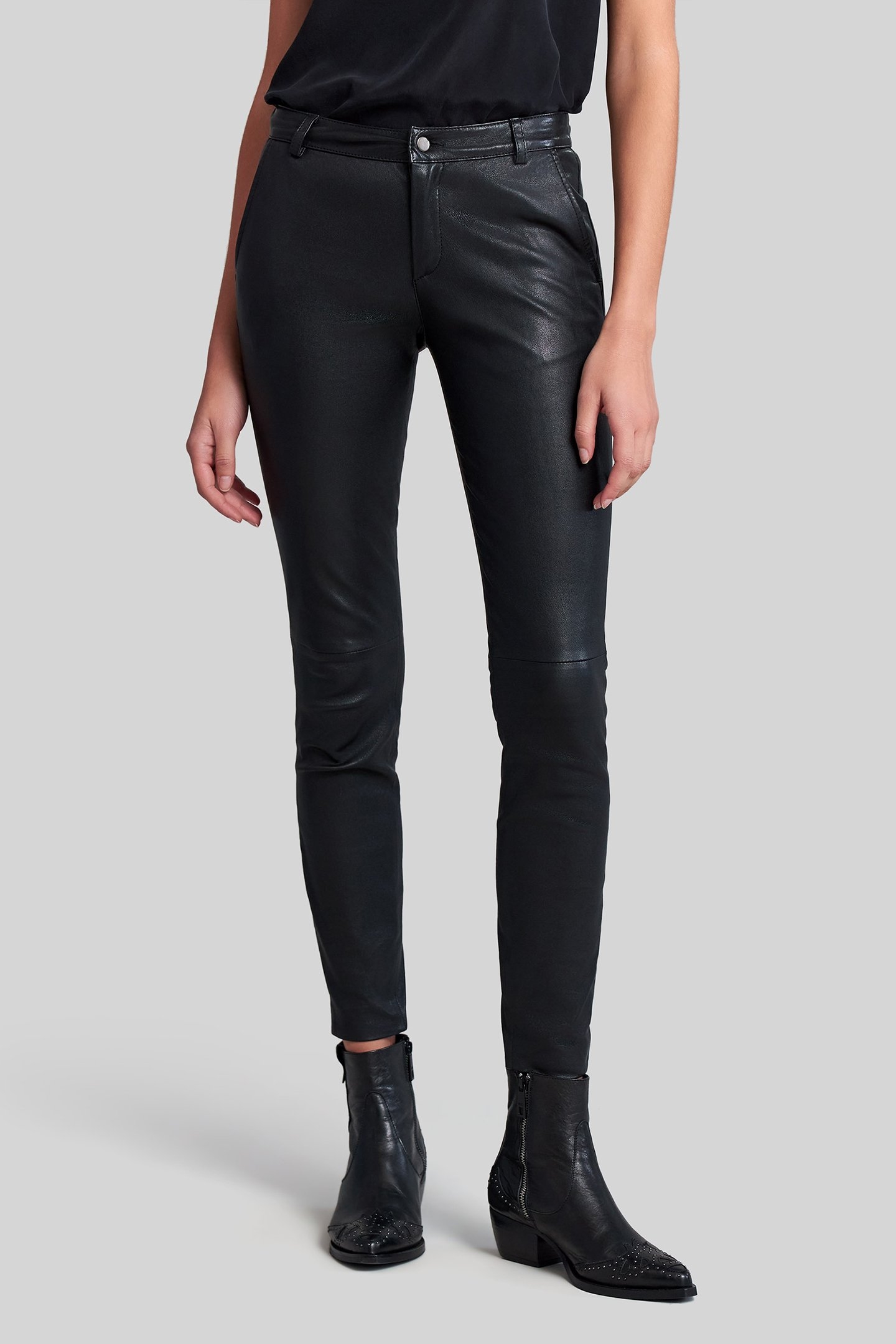 BLACK LAMBSKIN TROUSERS 1