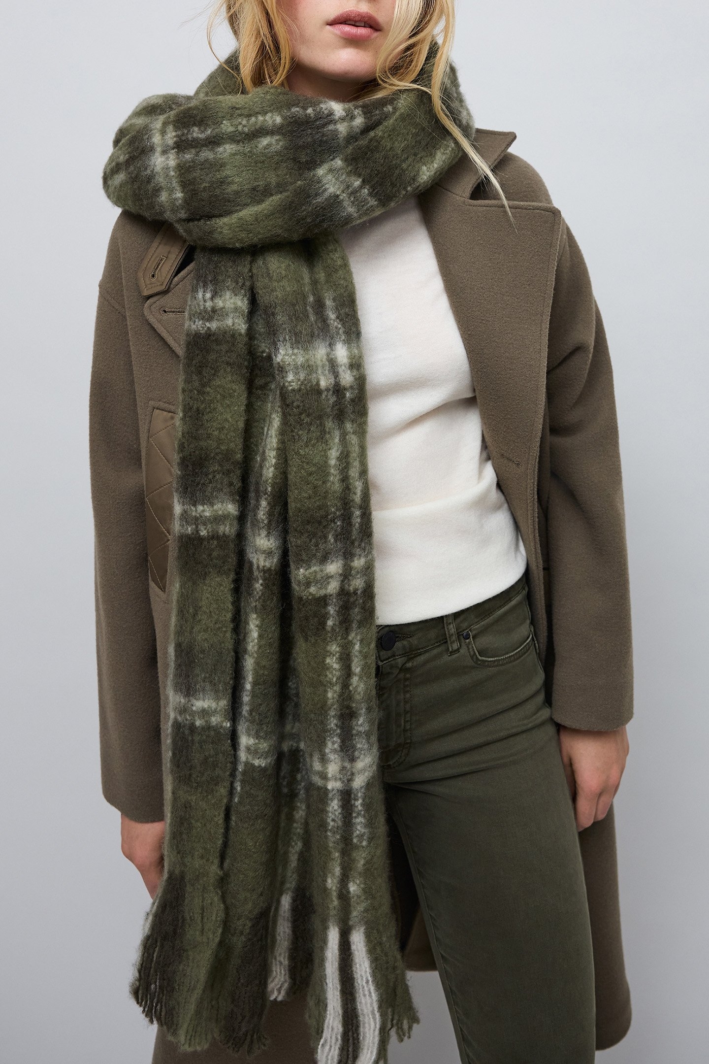 KHAKI PLAID SCARF 2