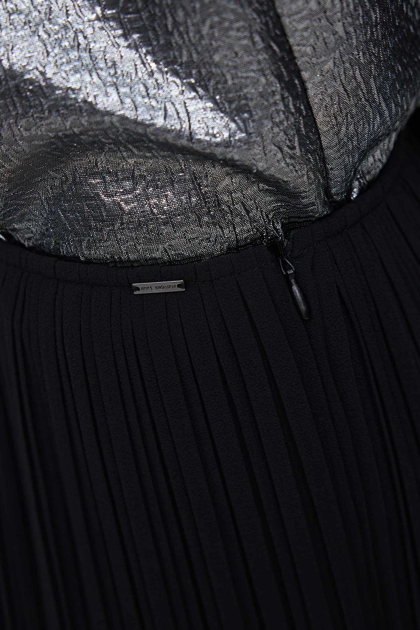 BLACK PLEATED MIDI SKIRT 5