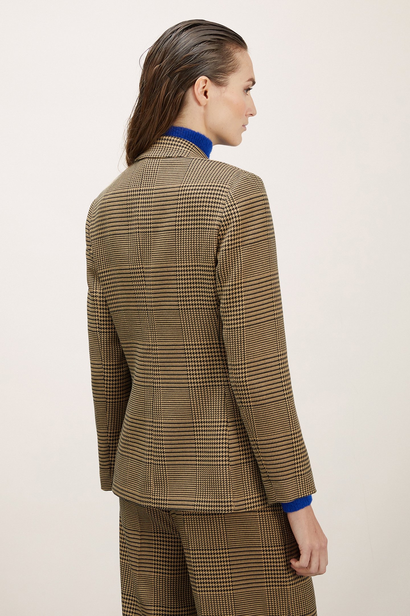 CHEQUERED DOUBLE-BREASTED JACKET BROWN 2