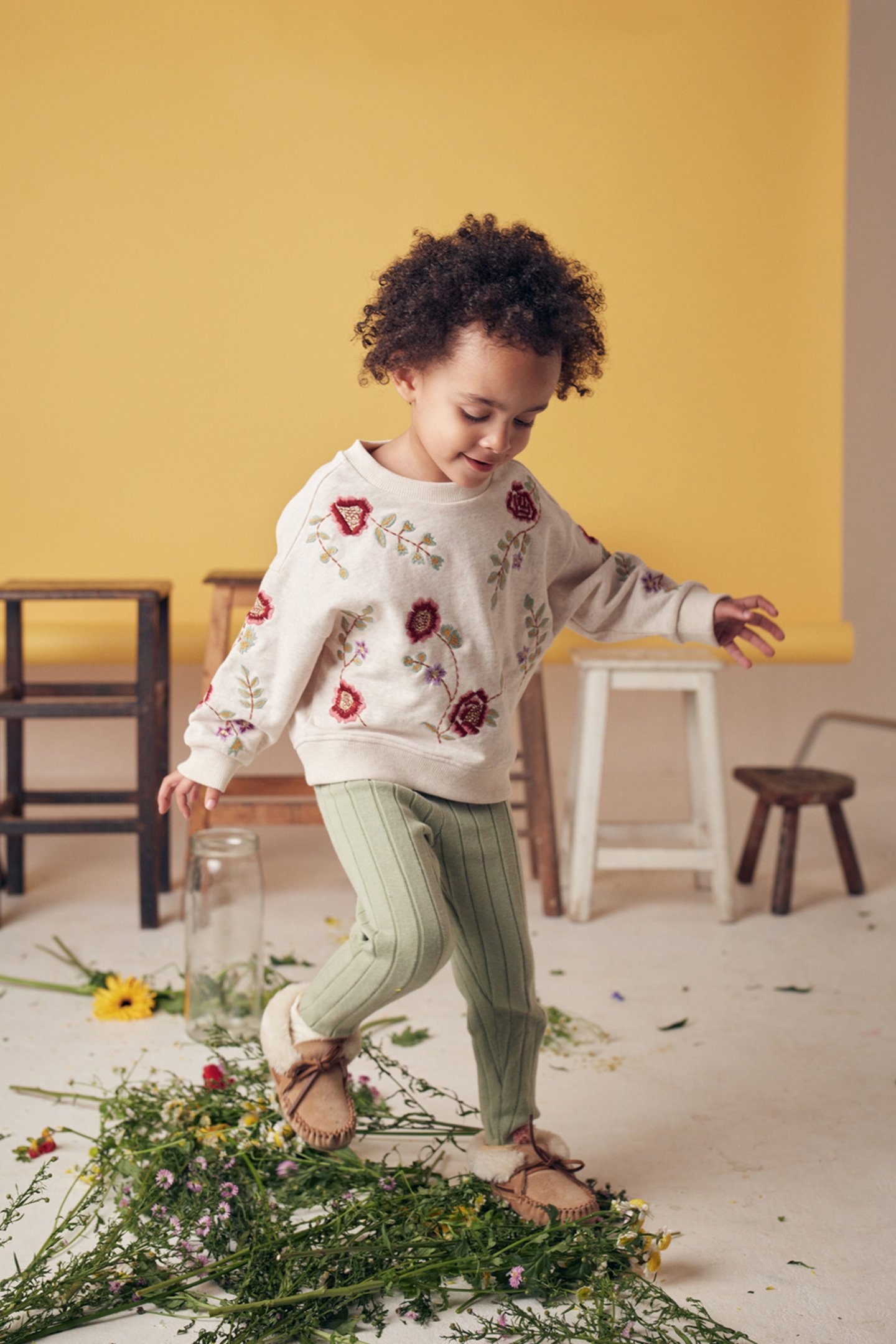 SWEATSHIRT ROSALIA FLOWER EMBROIDERY 1