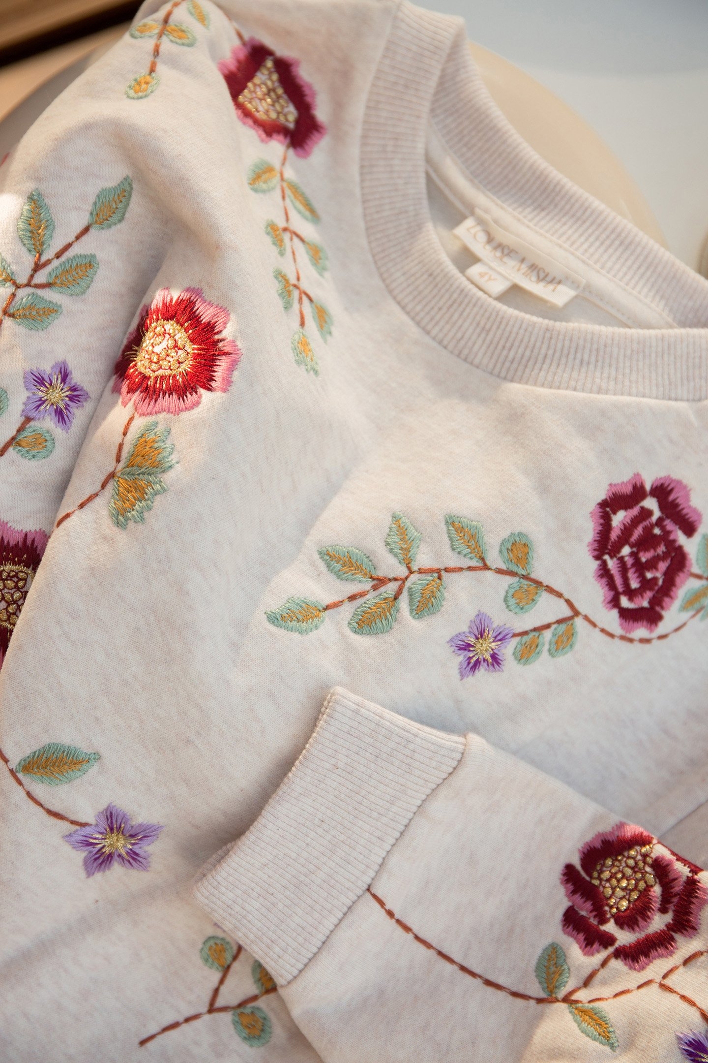 SWEATSHIRT ROSALIA FLOWER EMBROIDERY 5