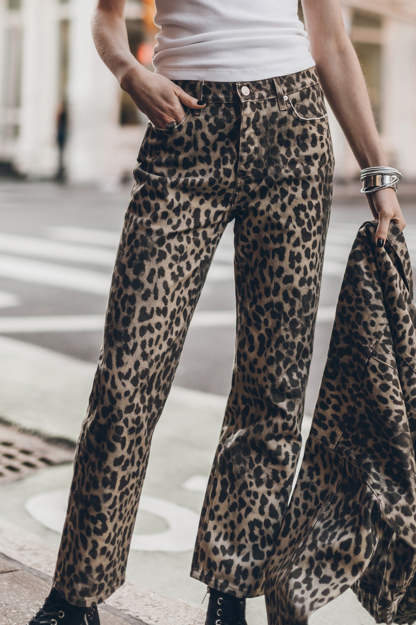 THE LEO CROPPED STRAIGHT JEANS 3